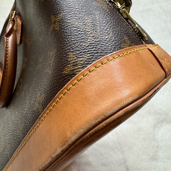 100% Authentic Louis Vuitton Monogram Alma Handbag - Picture 6 of 16